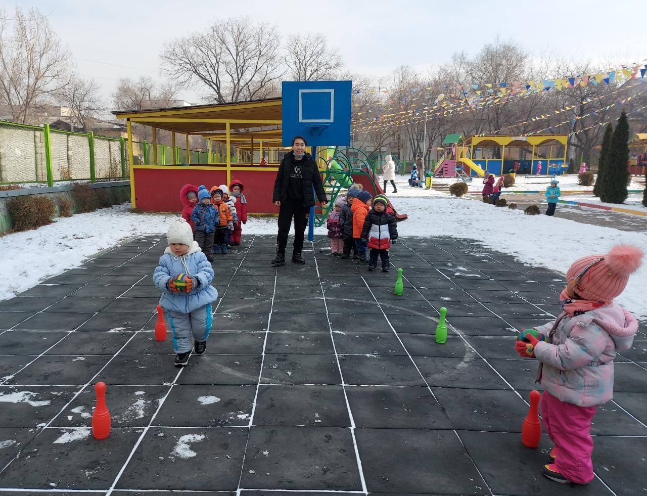 Денсаулық күні: "Қыс күштілер, батылдар, ептілер үшін!" Кіші "Балапан" тобы