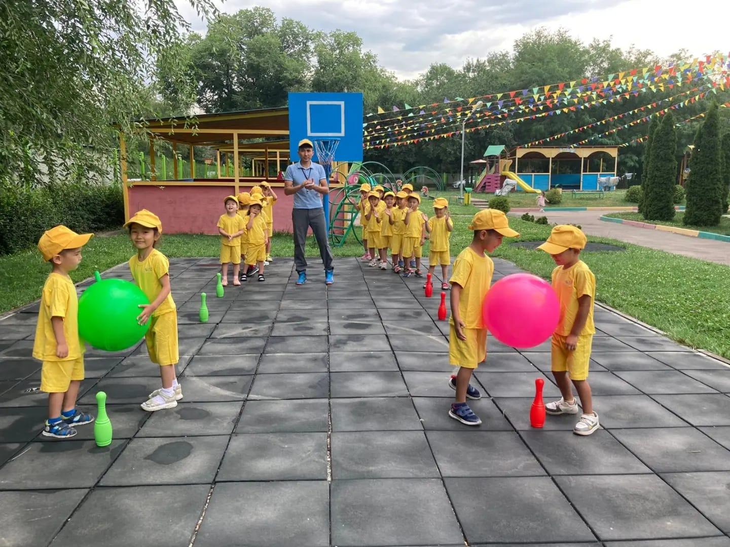 Спорттық мереке: "Біз салауатты өмір салтын сақтаймыз" Мектепалды даярлық "Ақжелкен" тобы