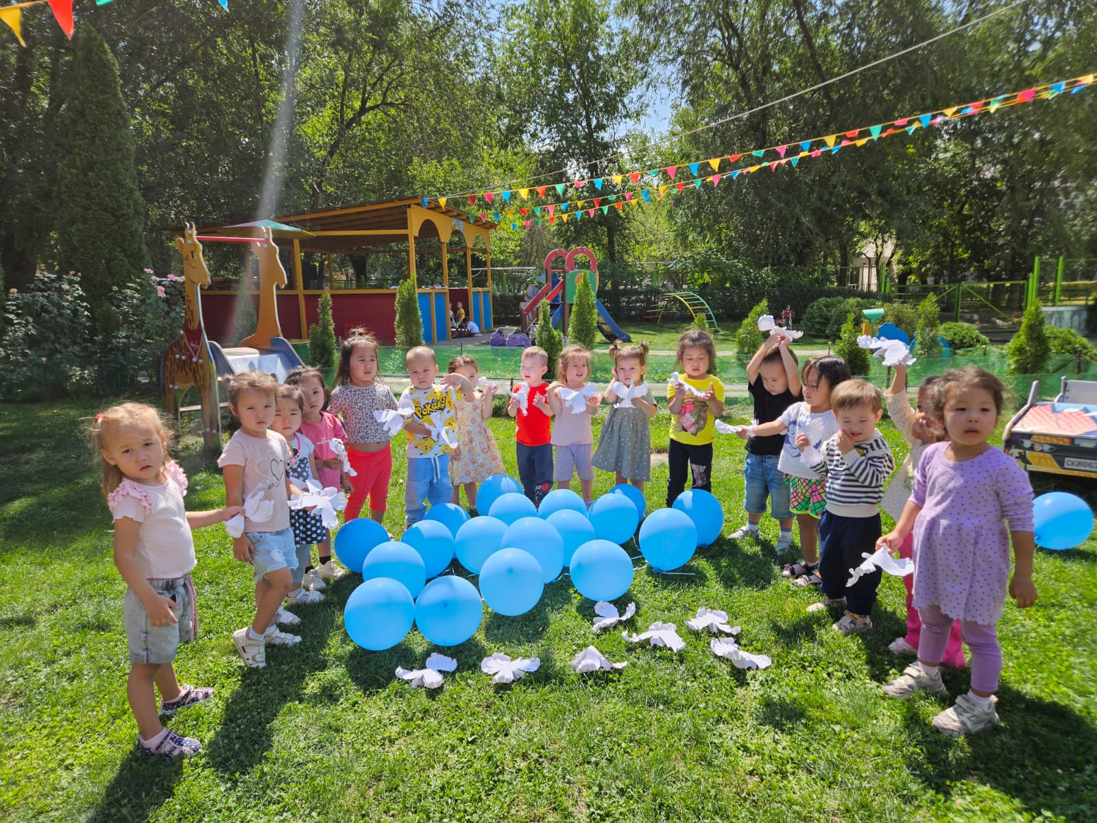 "Ата Заңым-айбарым" тақырыбында ұйымдастырылған ойындар, Ортаңғы "Ботақан" тобы