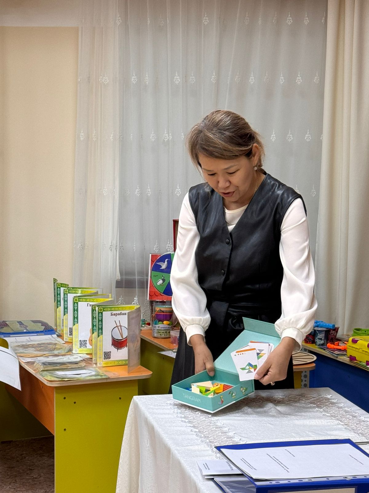 № 2 педагогикалық кеңес:  «Мектеп жасына дейінгі балалардың жас ерекшеліктерін ескере отырып, қауіпсіз болуын қамтамасыз ету»